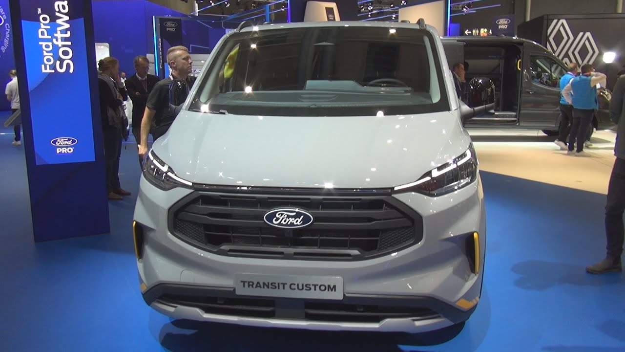 Ford Transit Custom LKW Trail 320  L1H1 Panel Van (2023) Exterior and Interior.