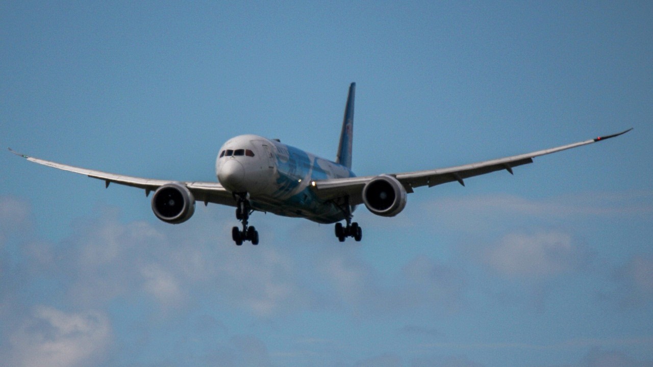 26 Amazing Takeoffs & Landings in 15 Minutes at Christchurch Int'l Airport (CHC/NZCH)!