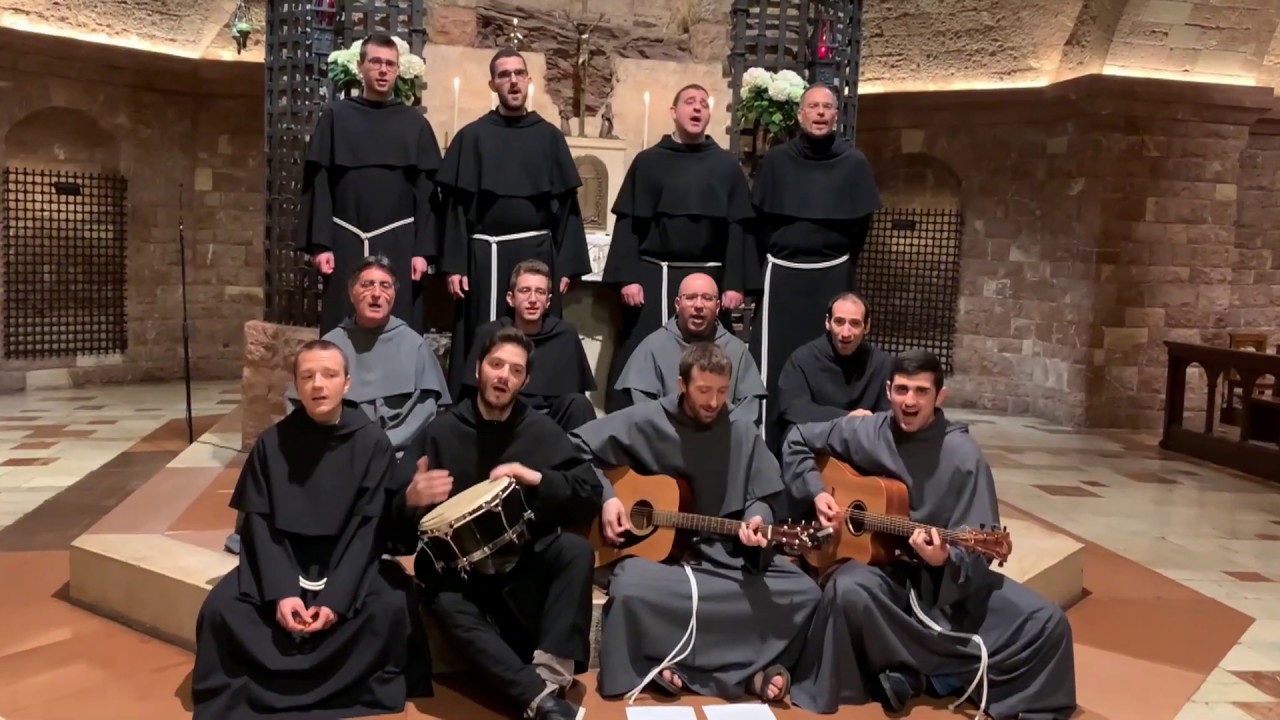 L'abbraccio di pace da Assisi (La speranza non delude)