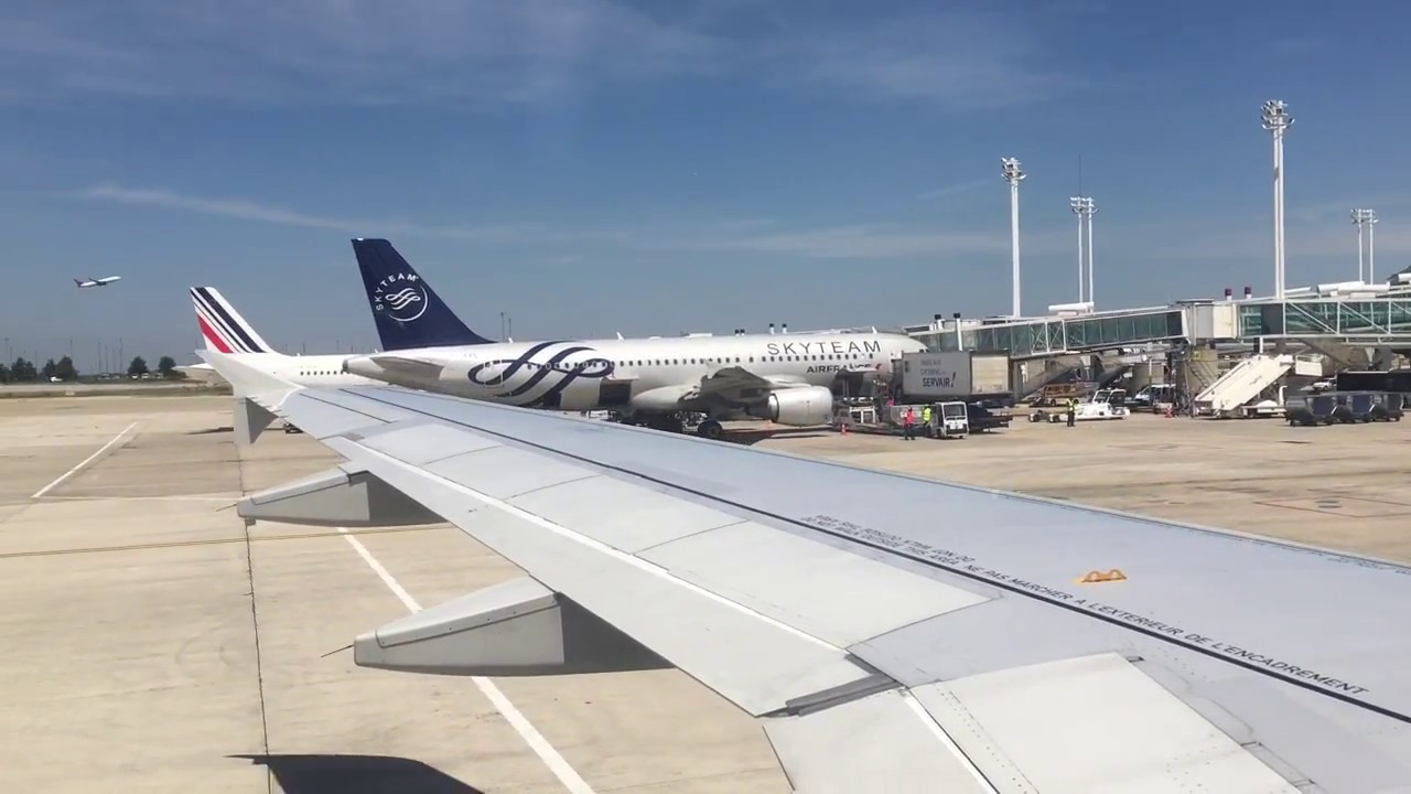 Trip Report | Air France A318 and A330-300 FLR-CDG-ORD (Economy)