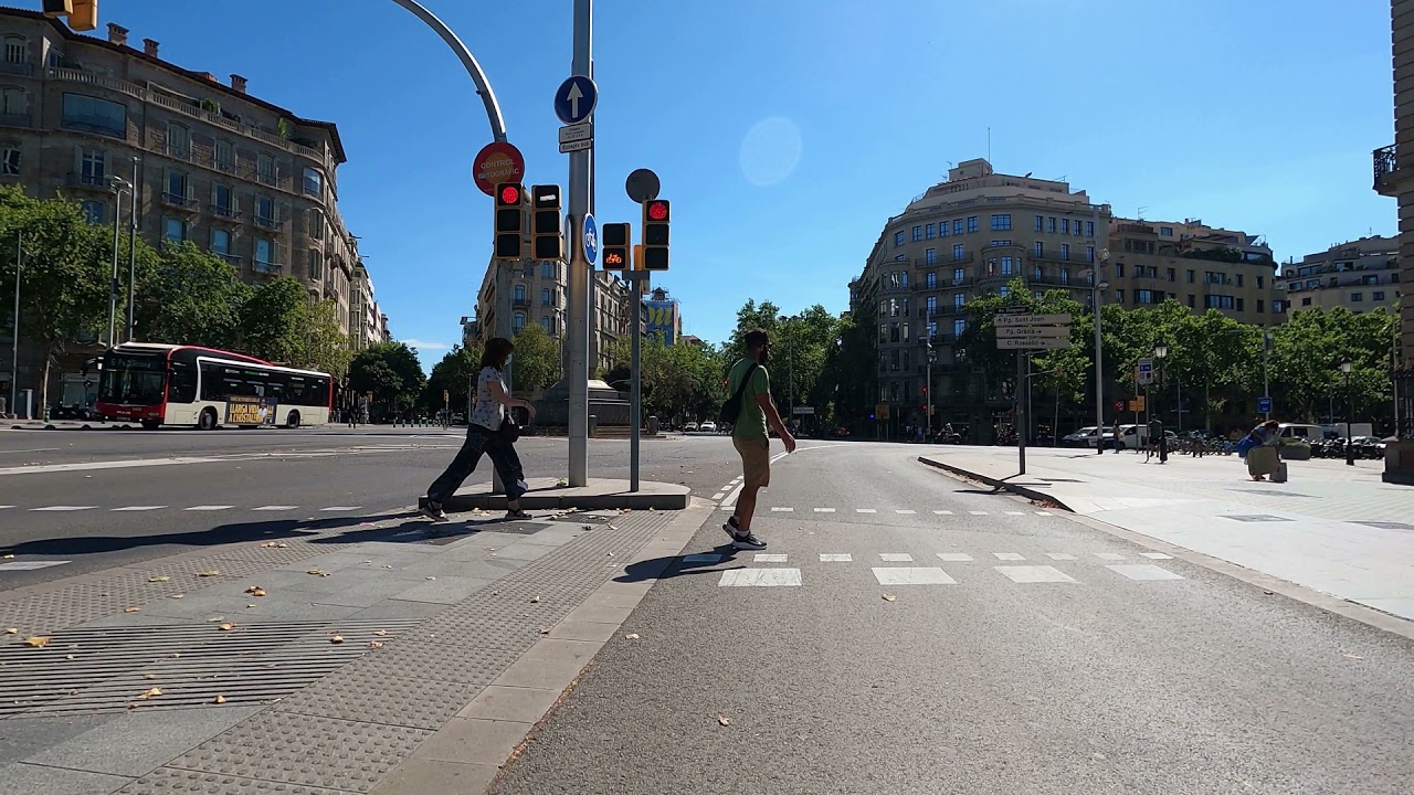 4K | CYCLING IN BARCELONA | Episode 3