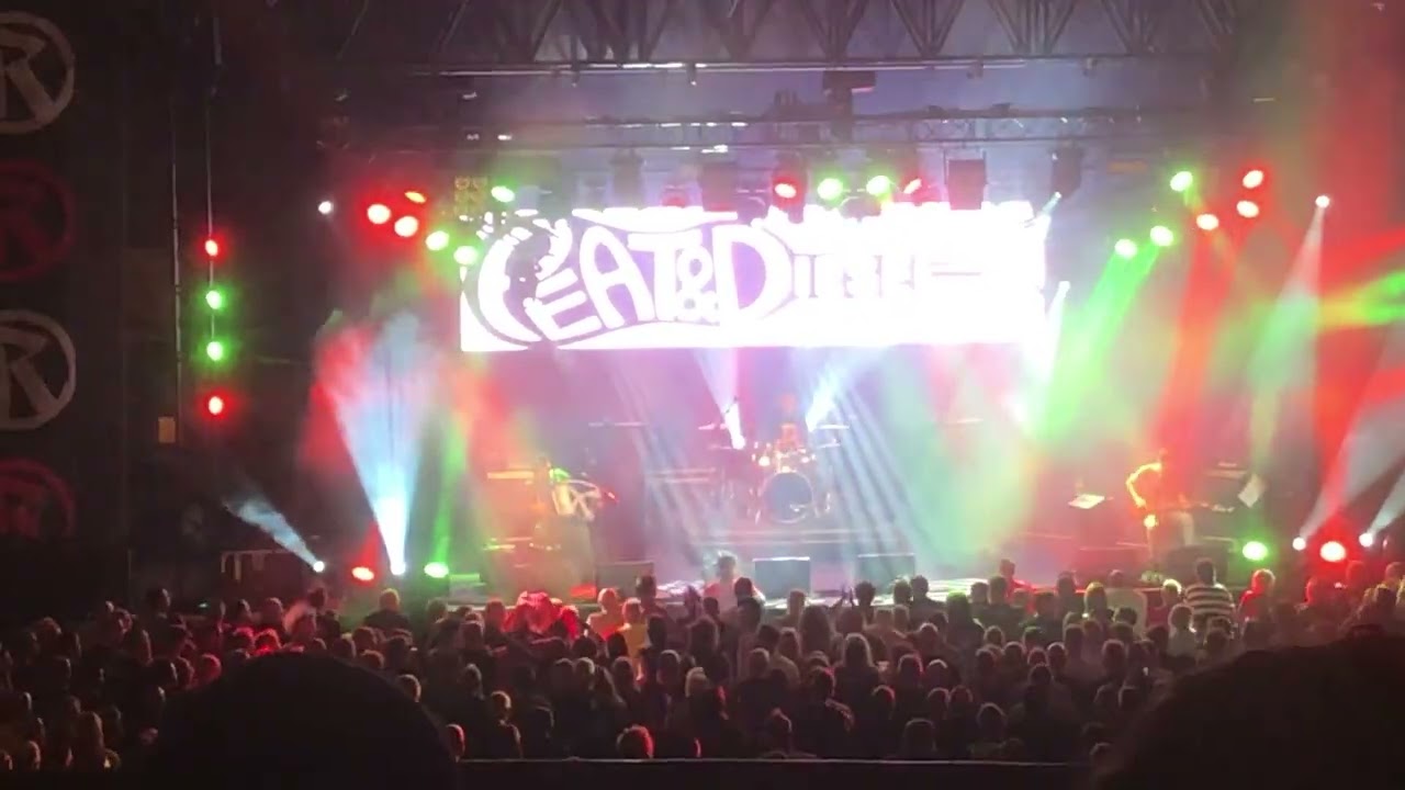 Peat And Diesel - Co Leig A-mach Thu (Live Rebellion, Blackpool 2022)