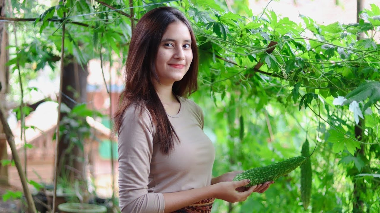 The Beauty Charm of Indonesian Village Girls, Beautiful and Friendly