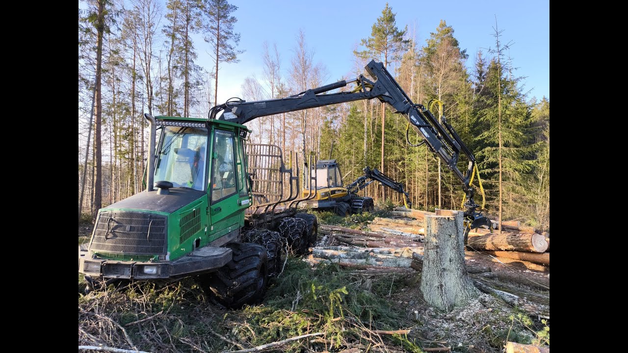 John Deere 810D