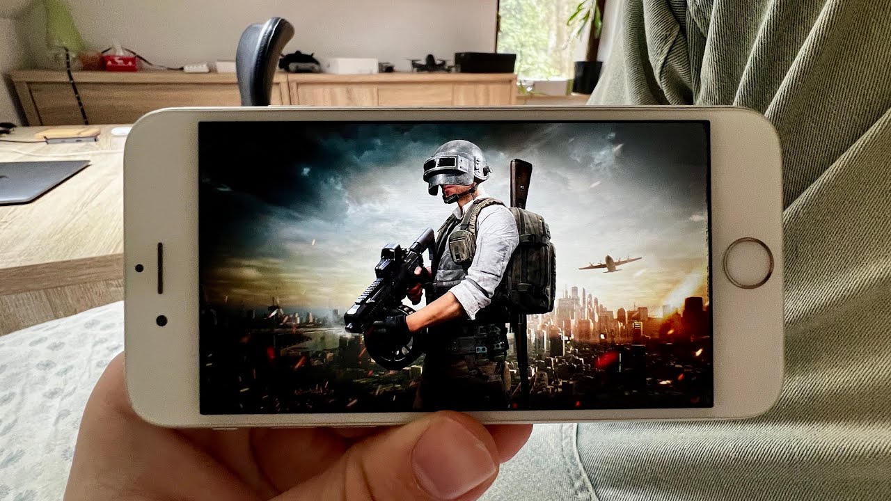 Playing PUBG Mobile On iPhone 6S in 2024!