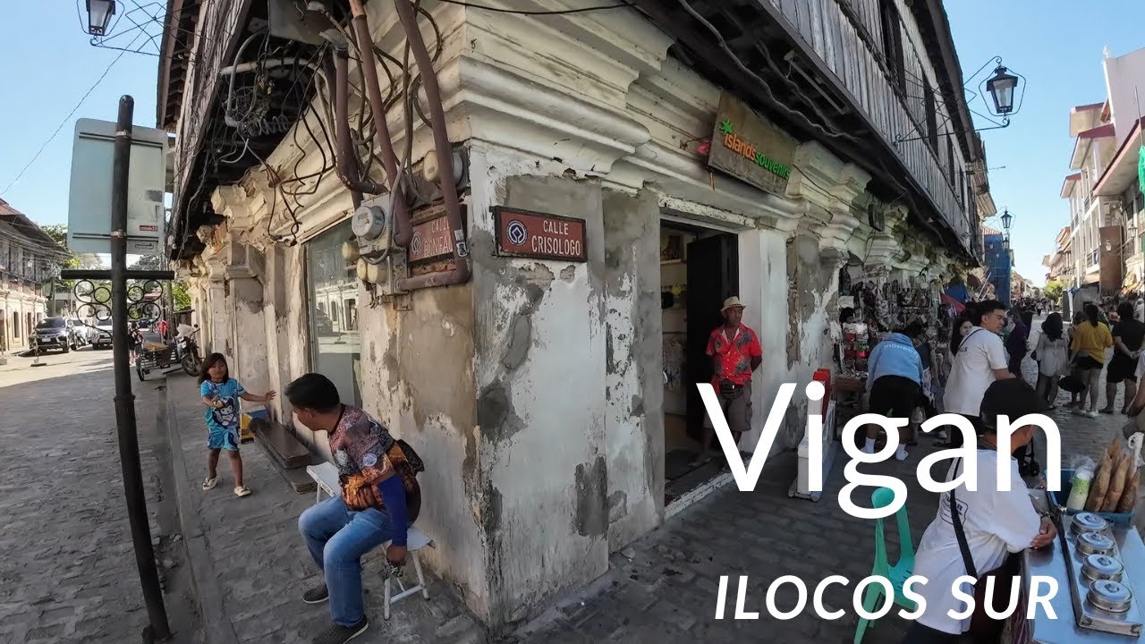 Ilocos Tour Part 1 - Vigan Calle Crisologo | Cafe Amian