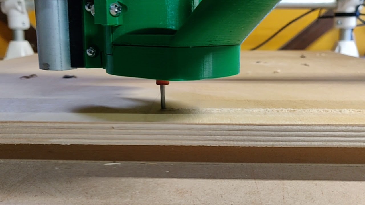 DW660 Magnetic Dust Shoe  - Increased Clearance