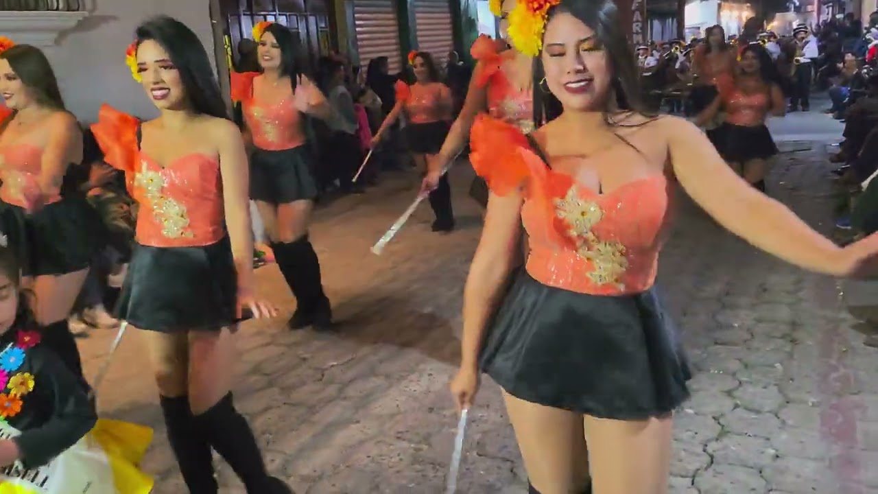 Hermosas Cachiporrista de Fenix Music Band 503 en San Cristobal Totonicapan