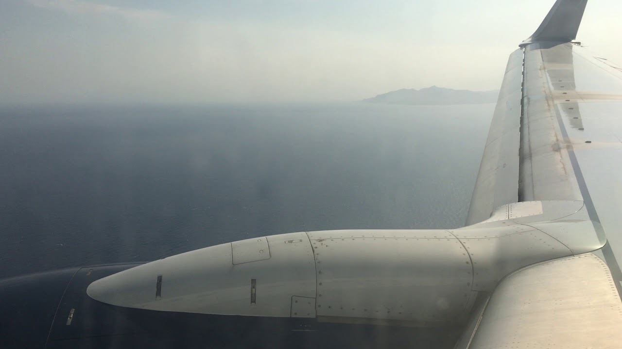 [ENGINE VIEW] Blue Panorama Airlines - Landing at Santorini Thira Airport (4K)