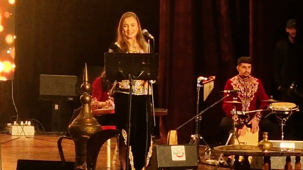 6. Meryem Benallal : Ya Dzayer (cover Ahmed Wahbi) et Medley Algérois