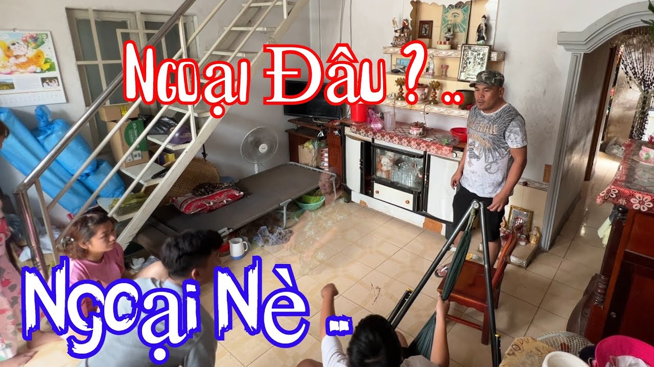 Bà Bé Lại Hoa Cả Mắt