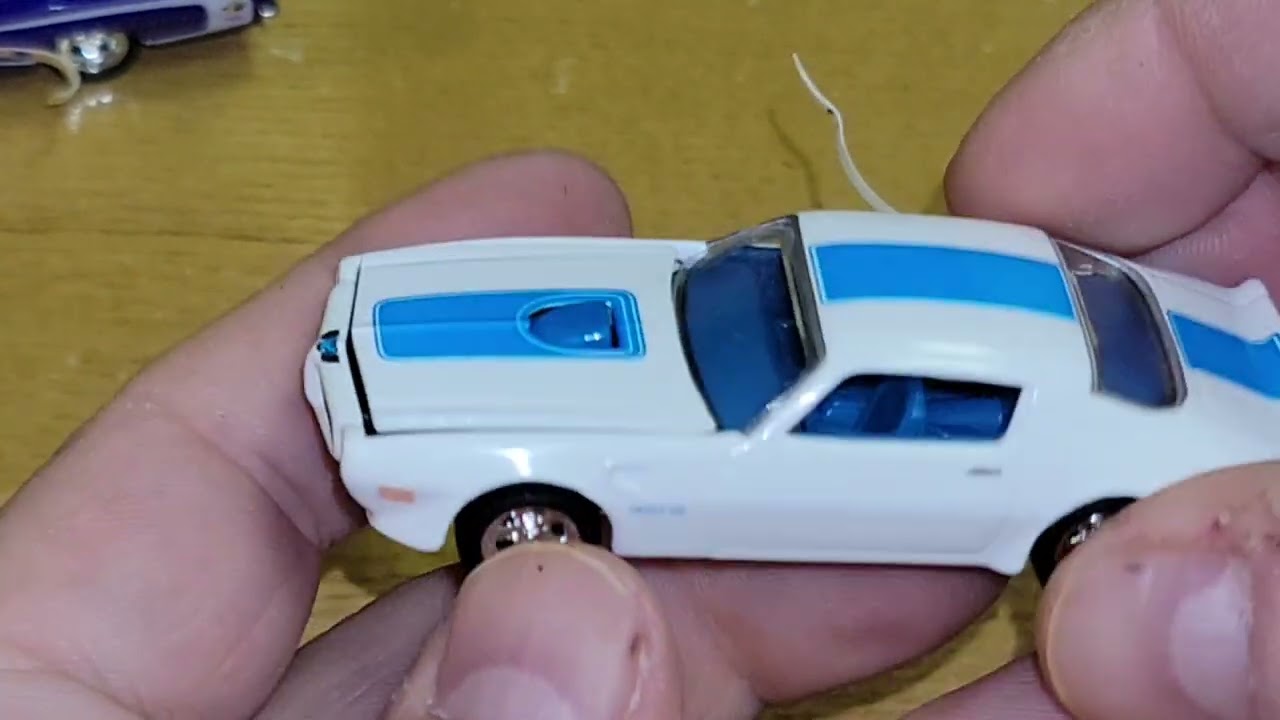 Hot Wheels 30th Anniversary '70 Muscle Cars 4 Car Set Mustang Charger Camaro Super bee
