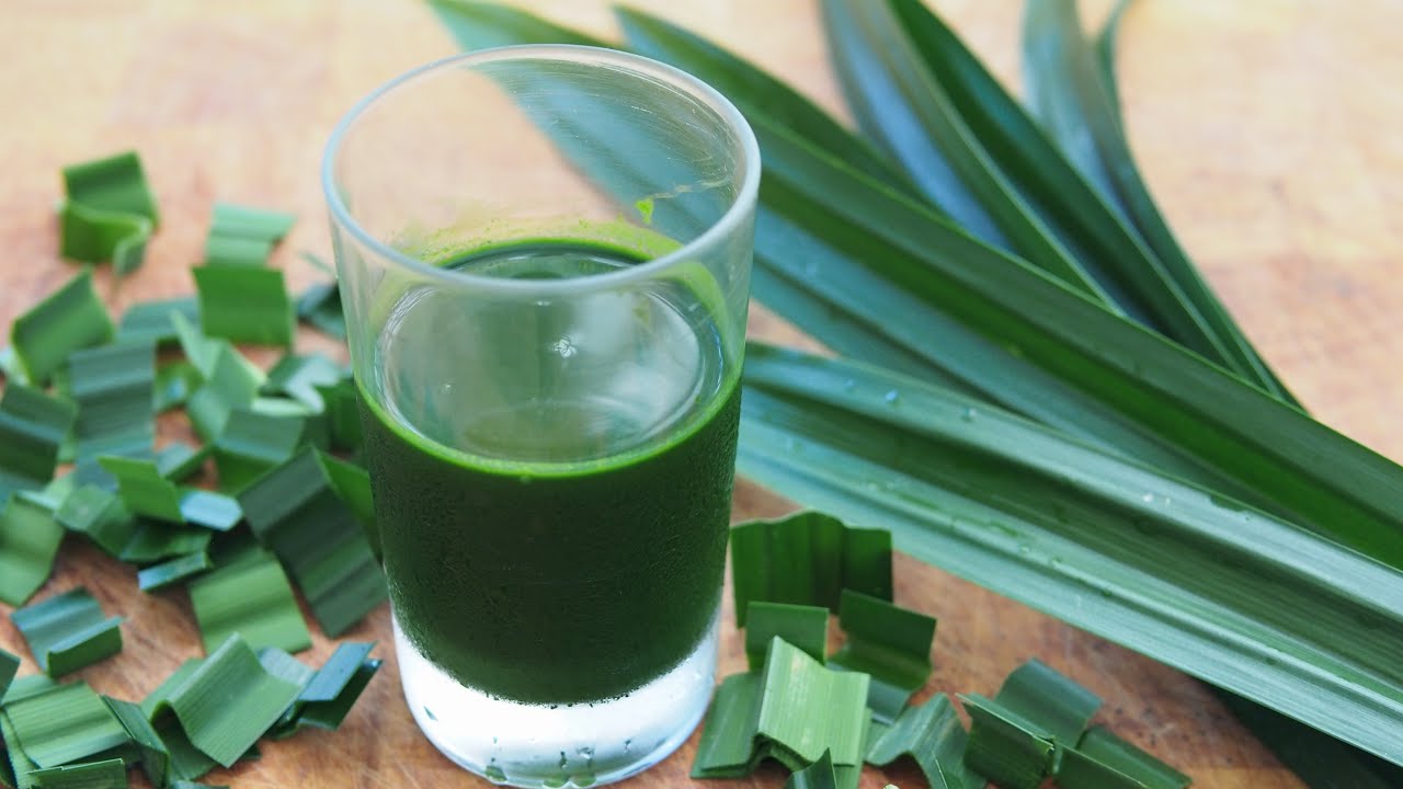 How To Make Pandan Paste (Concentrated Pandan Juice)