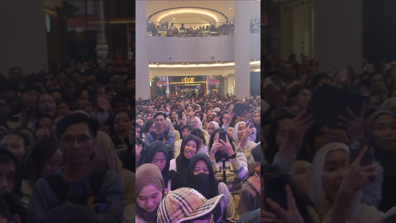 GOYANG WARGA BEKASI SERU BANGET DI SUMMARECON MALL BEKASI 2 #shorts