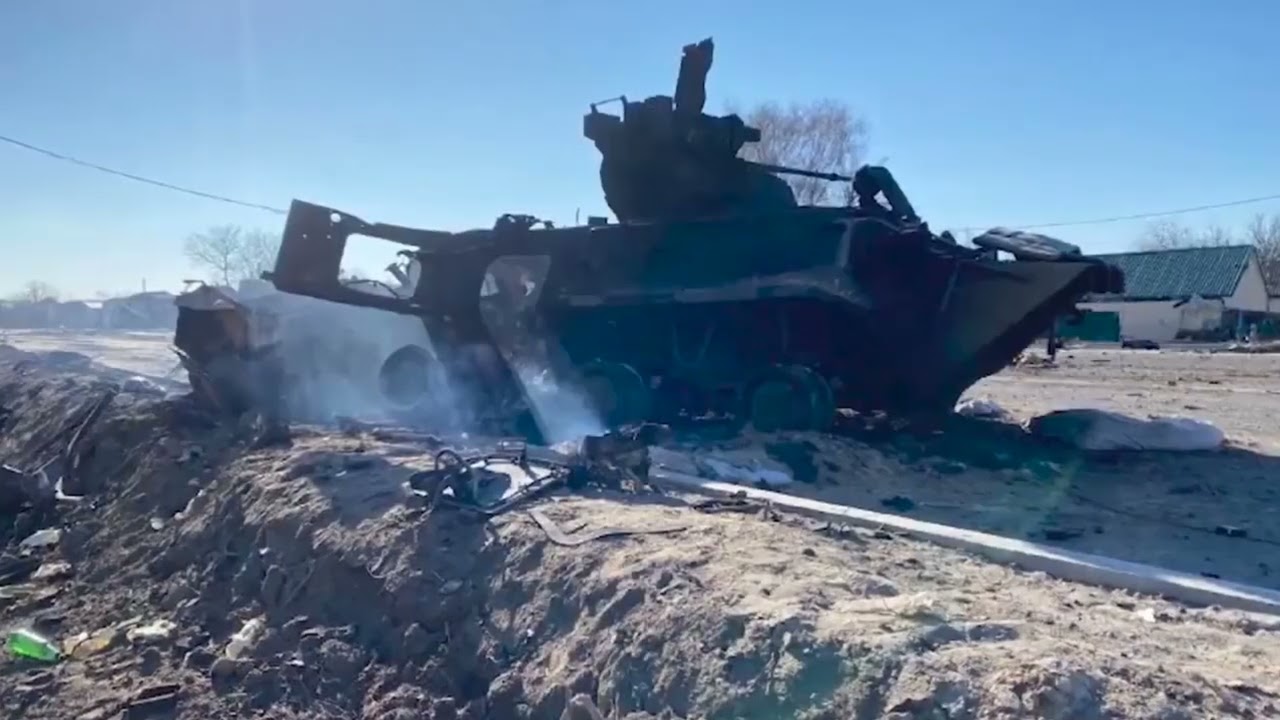 Ukrainian Special Forces (SPETNAZ) Ambush Russian Tank Column In Outskirts Of Kyiv! 2022-03-11