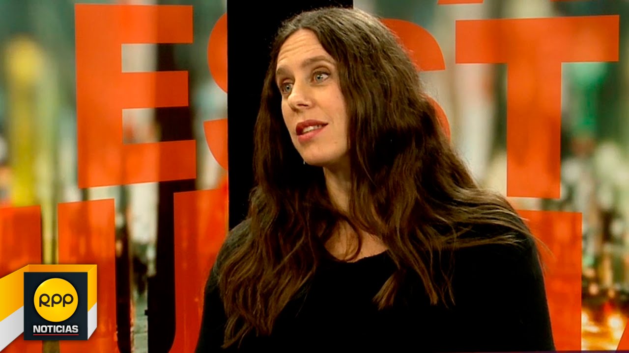 Entrevista a Mariana De Althaus