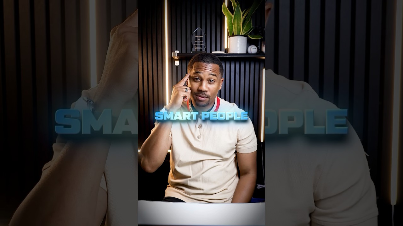 🧠 Smart people DON&rsquo;T DO THIS! #CreditTips #BuildCredit #CreditScoreBoost #smartmoneymoves