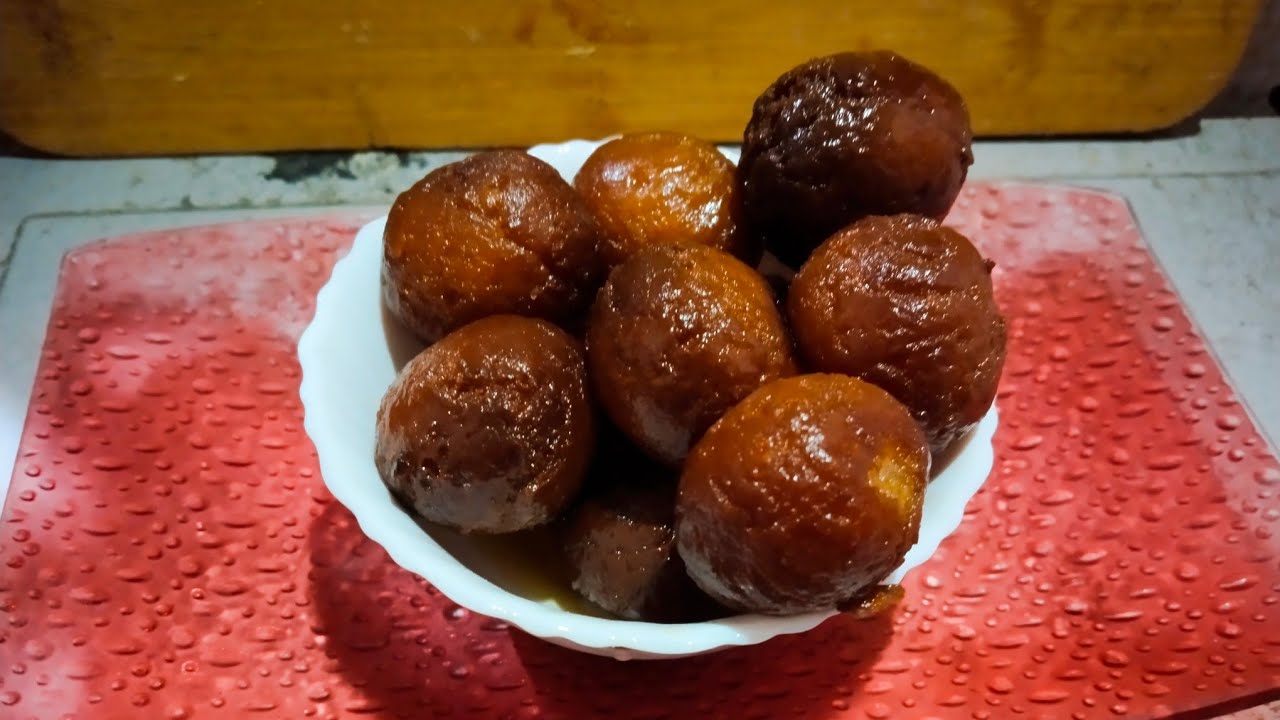 Milk powder se ekdum soft aur spongi Golabjamun kaise banate hain @EMASHAAZ ki Rasoi is live!#sweets