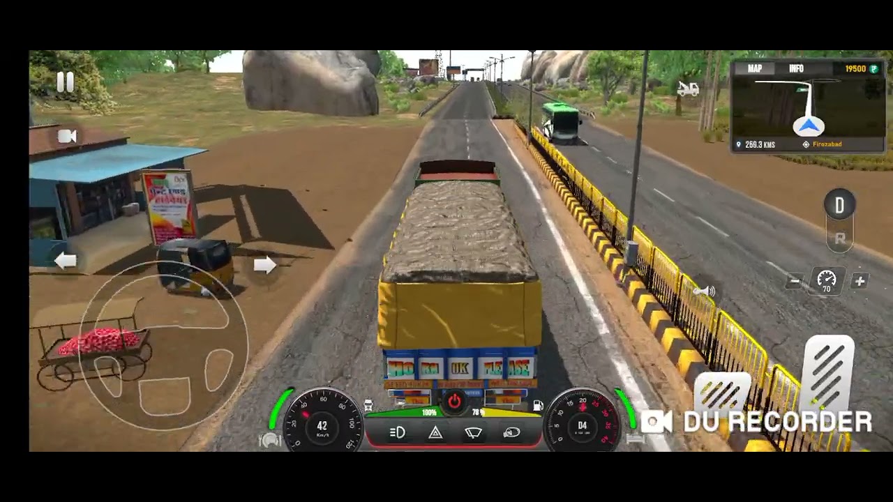 BHAI MAI APKO IS GAME KA NAME COMMENT ME LIKHDIYA HAI #viralvideo #viralgame #public #PEOPLE