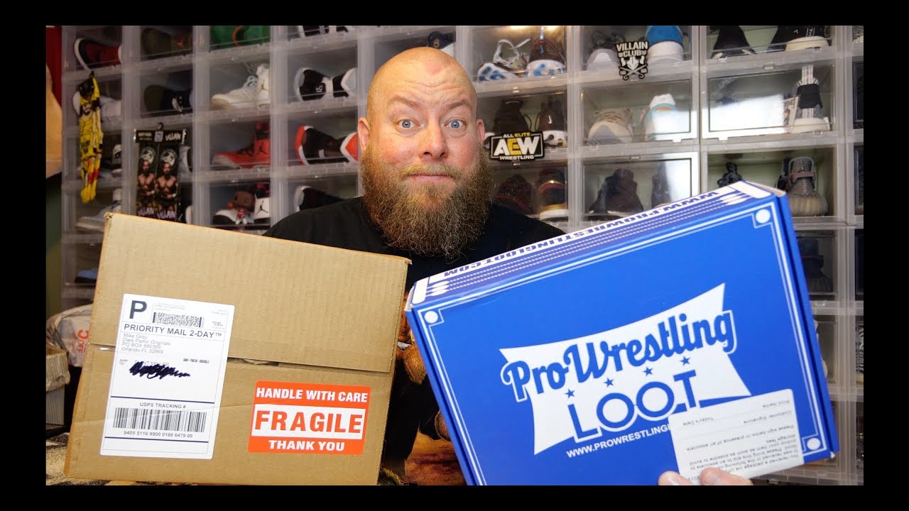 Opening up the December 2019 Pro Wrestling Loot & Signed Funko Pop Mystery Box