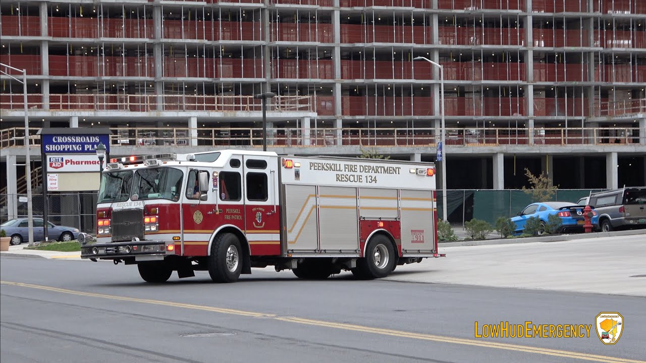 Peekskill FD Engine 131, Tower Ladder 45, Engine 130, Rescue 134, & Car 2341 Responding