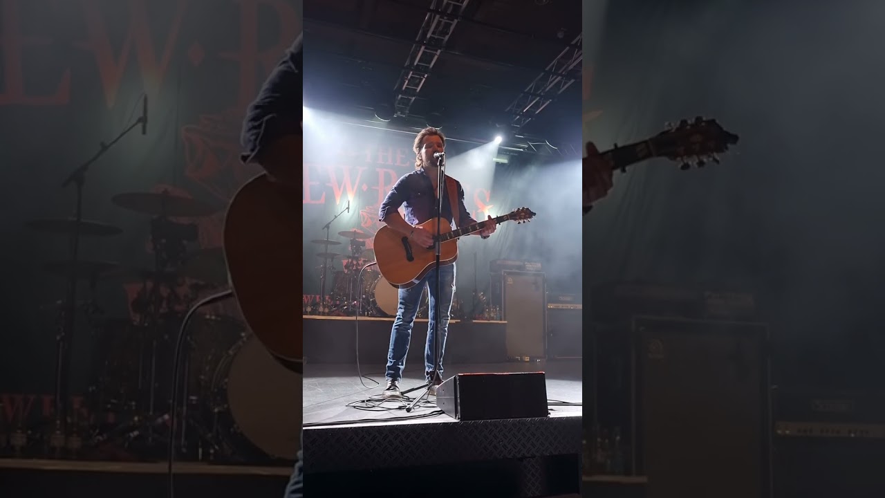 Timmy Rough with “One More For The Road” in the Kammgarn on December 2, 2023