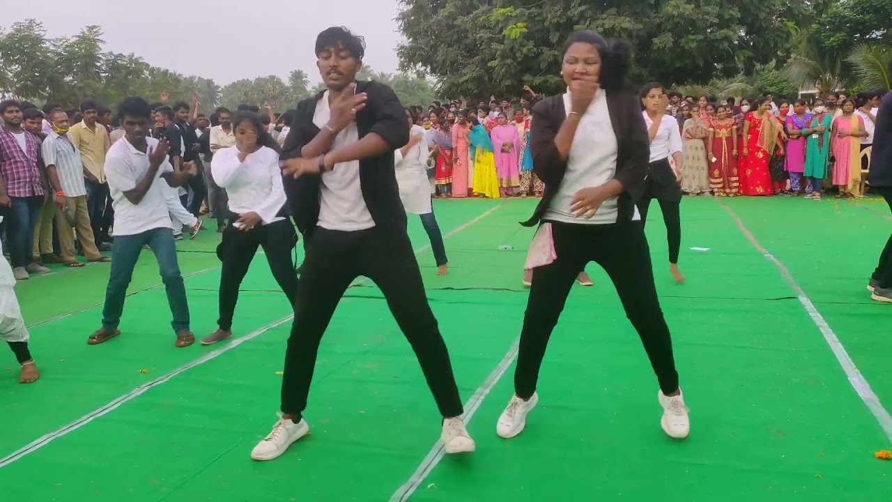 SVIET Flash Mob 2021 part - 01 || Sri Vasavi Institute of Engineering and Technology ||