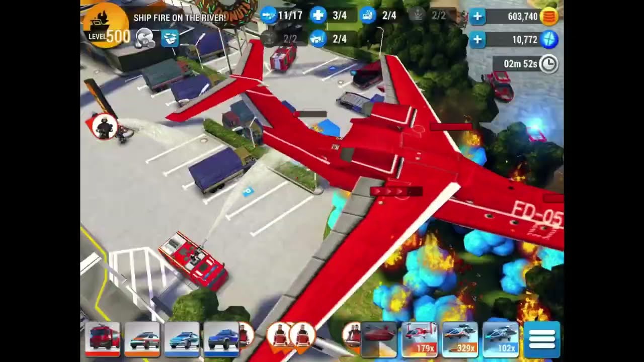 Emergency HQ - DOGS ON THE ROUNDABOUT | BOAT ACCIDENT WITH FIRE