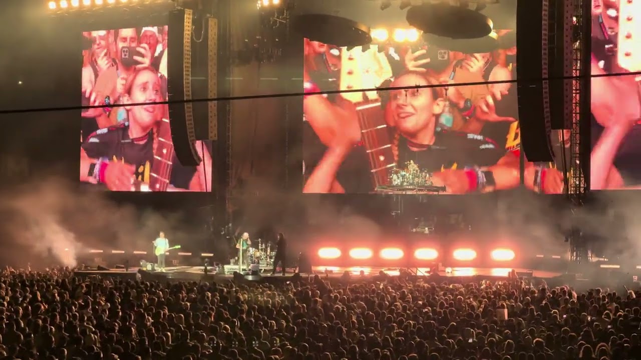 blink-182 (2024-07-23, Fenway Park, Boston, MA) [4K HDR]