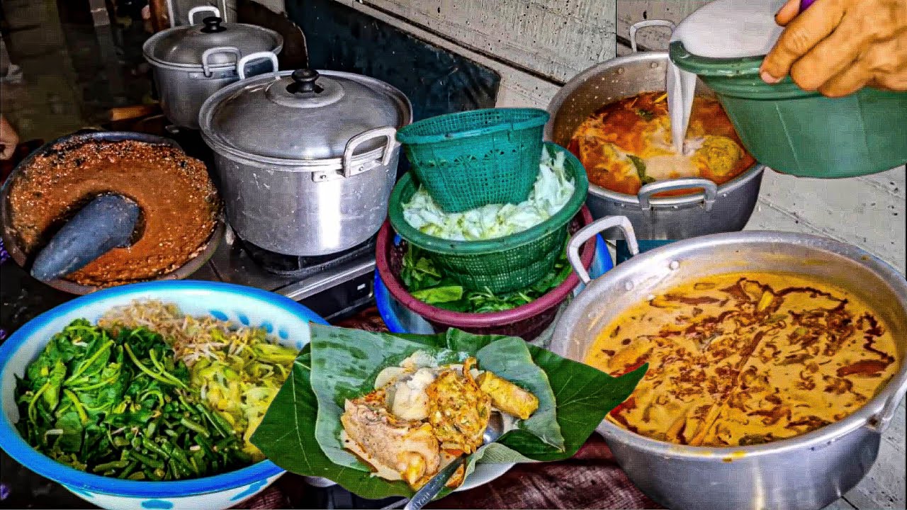 BELUM BUKA SUDAH ADA YANG ANTRI?!!!  CUMA BUTUH UANG 5 RIBU BUAT BISA MAKAN KENYANG DIWARUNG INI