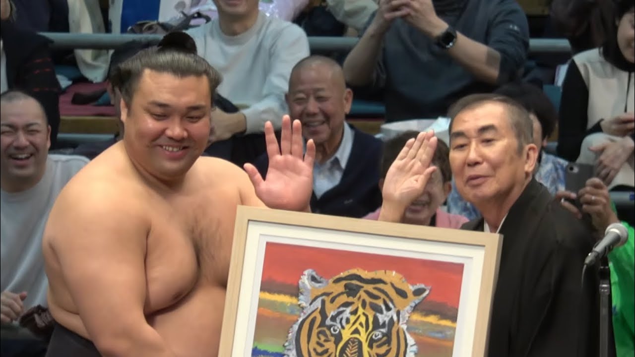 4K 霧島優勝 表彰式 桂文枝さん共に「いらっしゃい」ポーズ吉村知事も登場【大相撲令和8年3月場所】15日目 大阪場所【SUMO OSAKA DAY15】2026/03/22