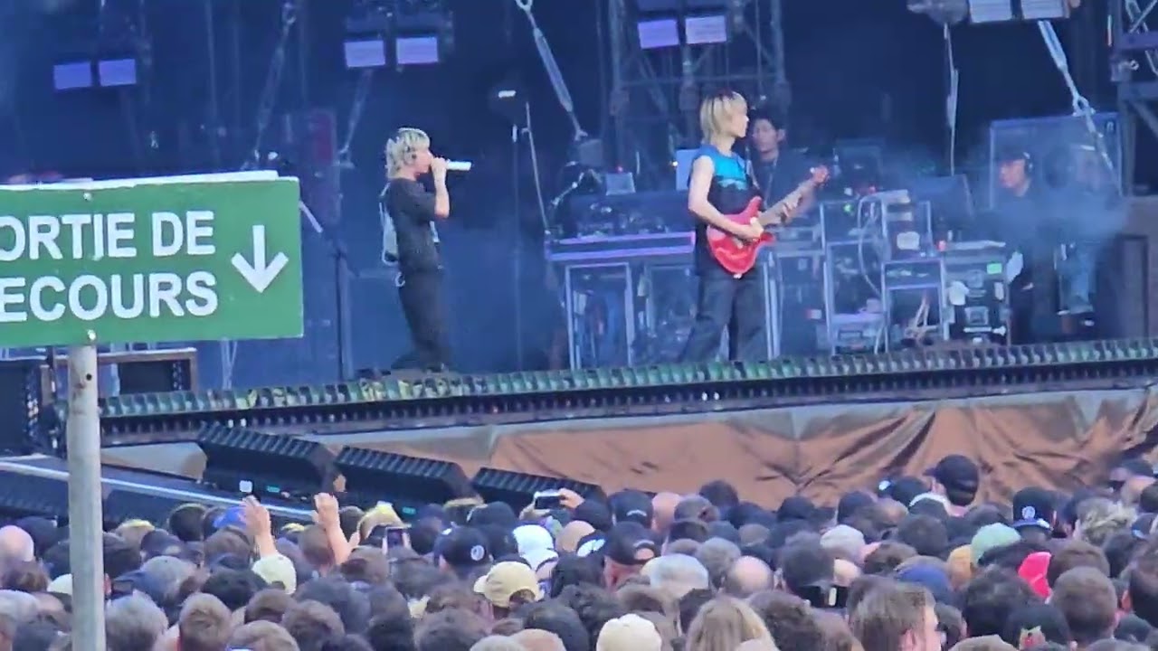 One OK Rock - 07. Dystopia - Stade de France Saint-Denis Paris le 11/07/2025