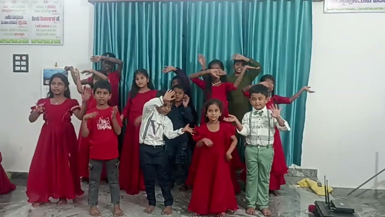 Semi Christmas - kids worship by song