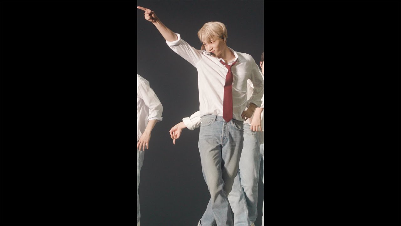 [#KAI Cam] 'LOVE ME RIGHT' | EXO @2023 EXO FANMEETING 