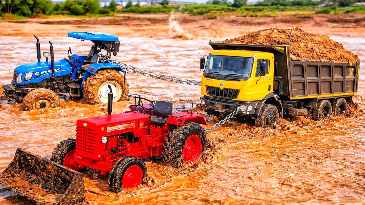 😱 Swaraj Tractor Pulling Dumper from Deep Mud | Powerful Tractor Rescue Mission l JCB toy video l 