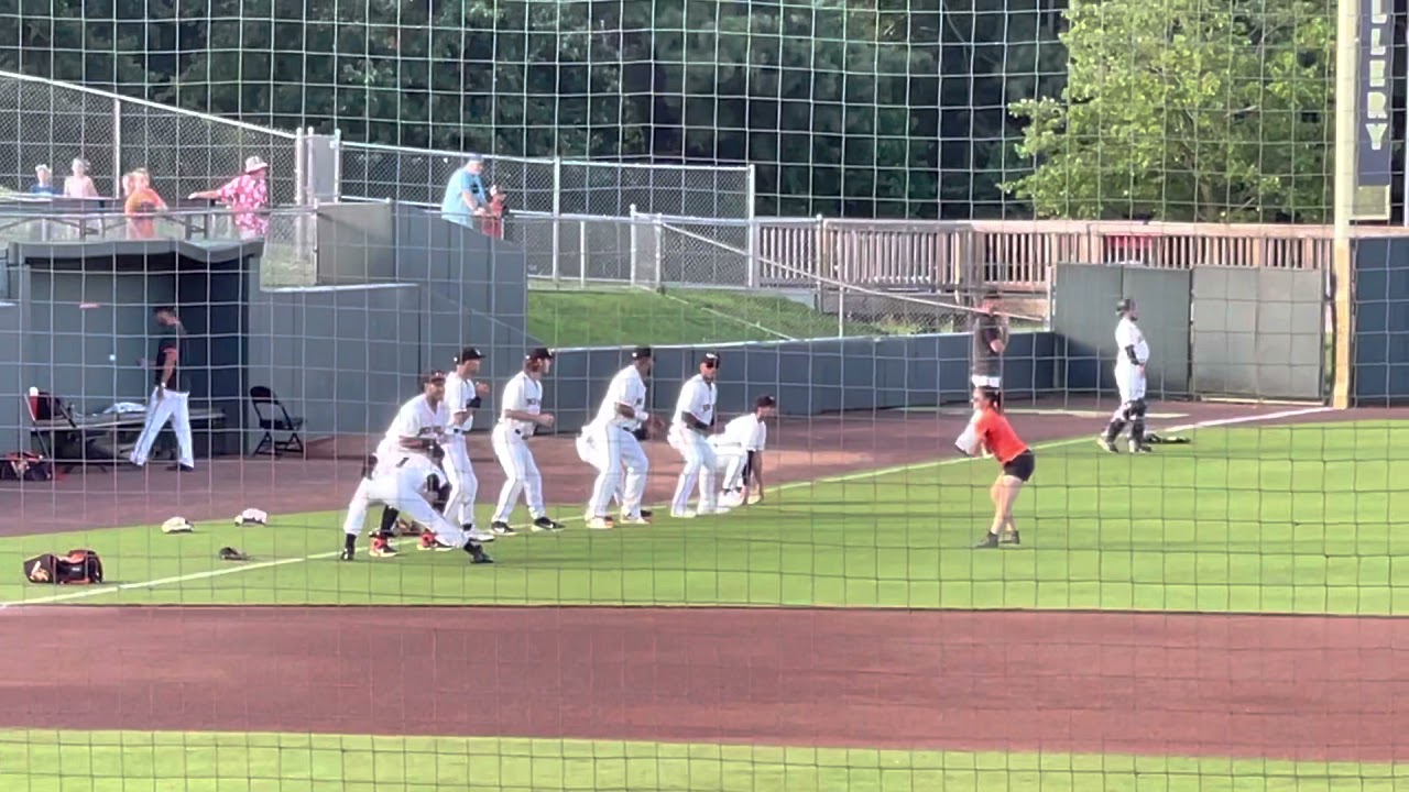 Delmarva shorebirds pregame practice