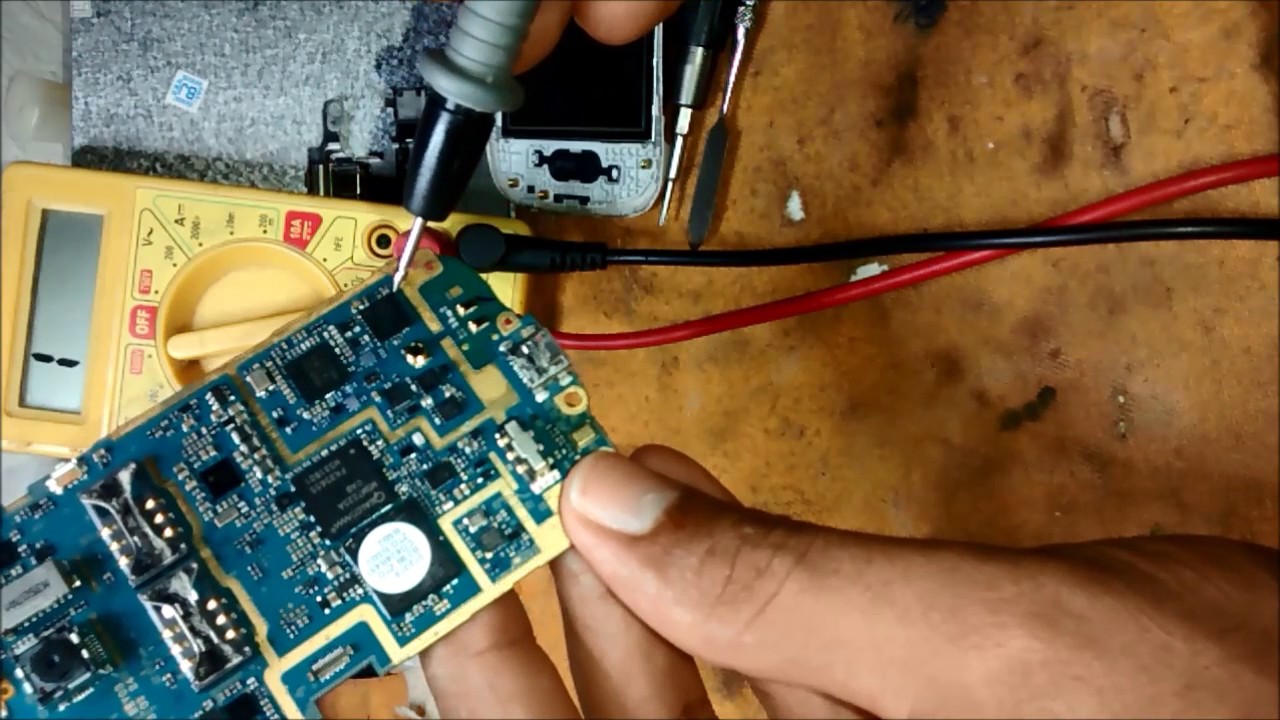 PLACA EM CURTO COMO RESOLVER