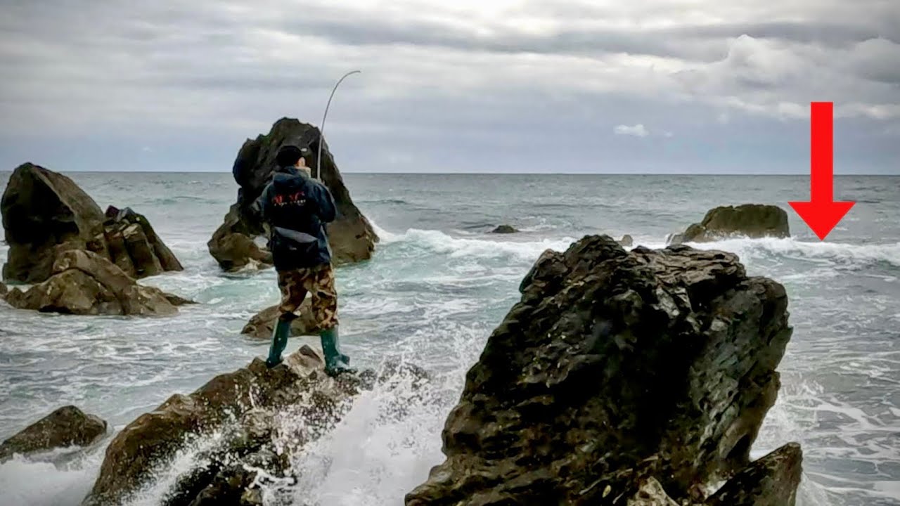 I FOUND THE FISH BUT…| Sea Bass Fishing UK | Out For A Cast #seabassfishing