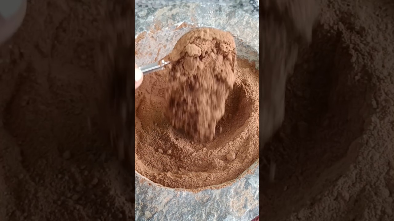 satisfying sound 😍 #satisfying #crushingtime #asmrtriggers #asmr #clay #redclay #reddirt #ytshorts
