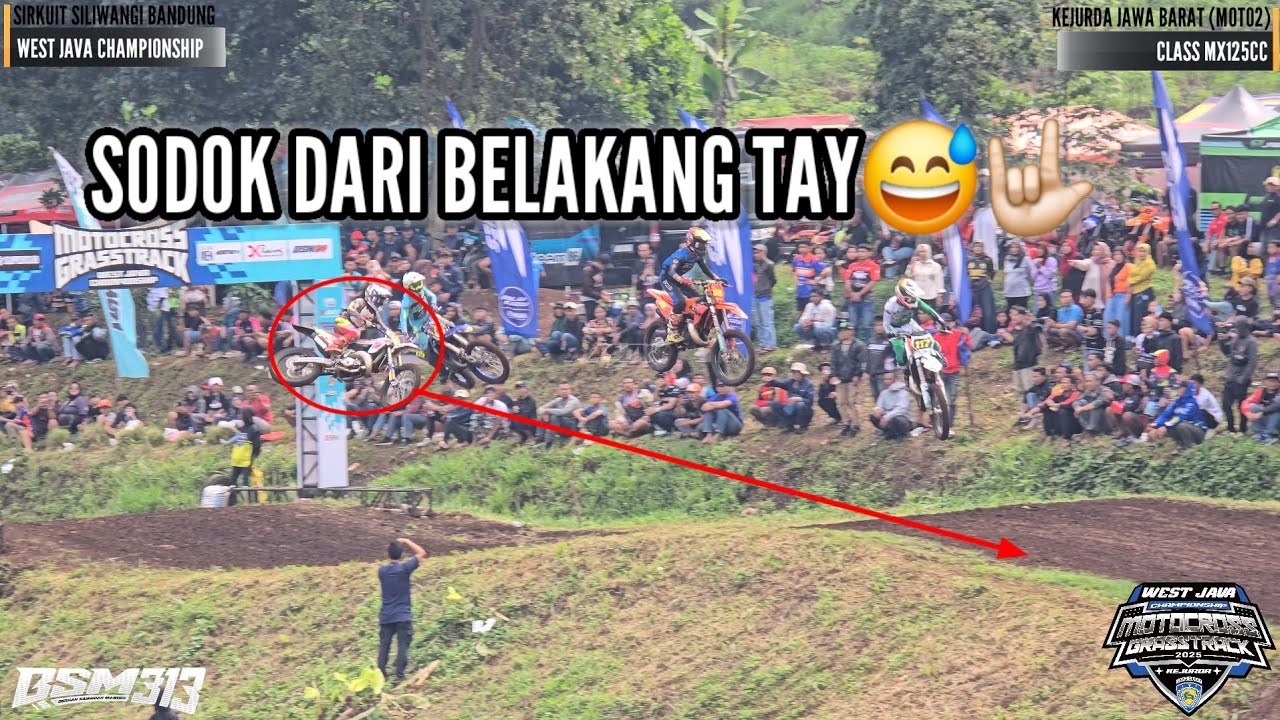 AKSI MEMUKAU M ATHAR DI CLASS MX125CC MOTO2!!