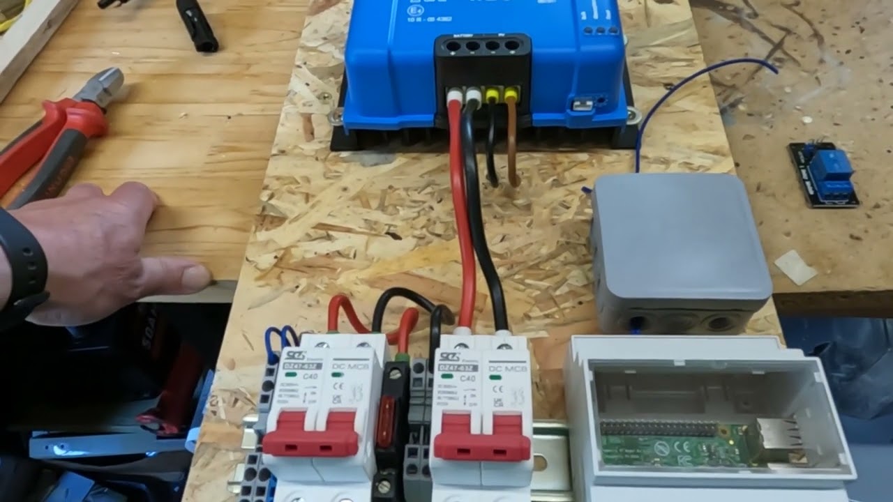 Beschreibung Aufbau der Anlage zu Grundlastabdeckung mit Spannungsüberwachung (Part1)
