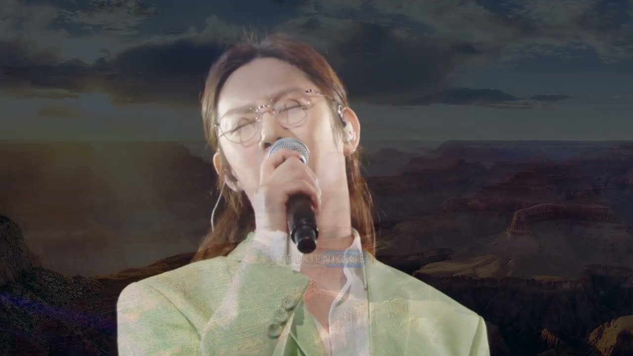 Super Junior - Lunar Eclipse