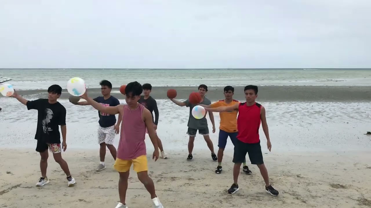 Rhythmic gymnastics using a ball dance exercise