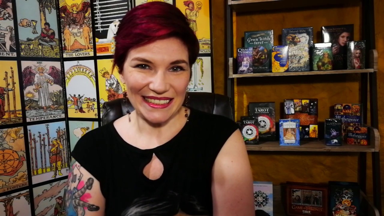 Quién nos contesta cuando leemos el tarot?