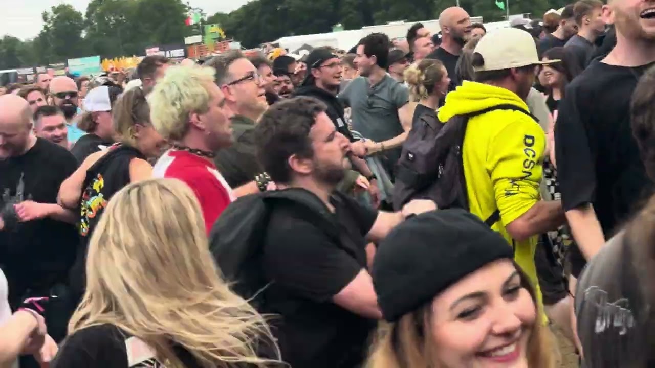 New Found Glory - Dressed To Kill live @ Slam Dunk Festival 2025