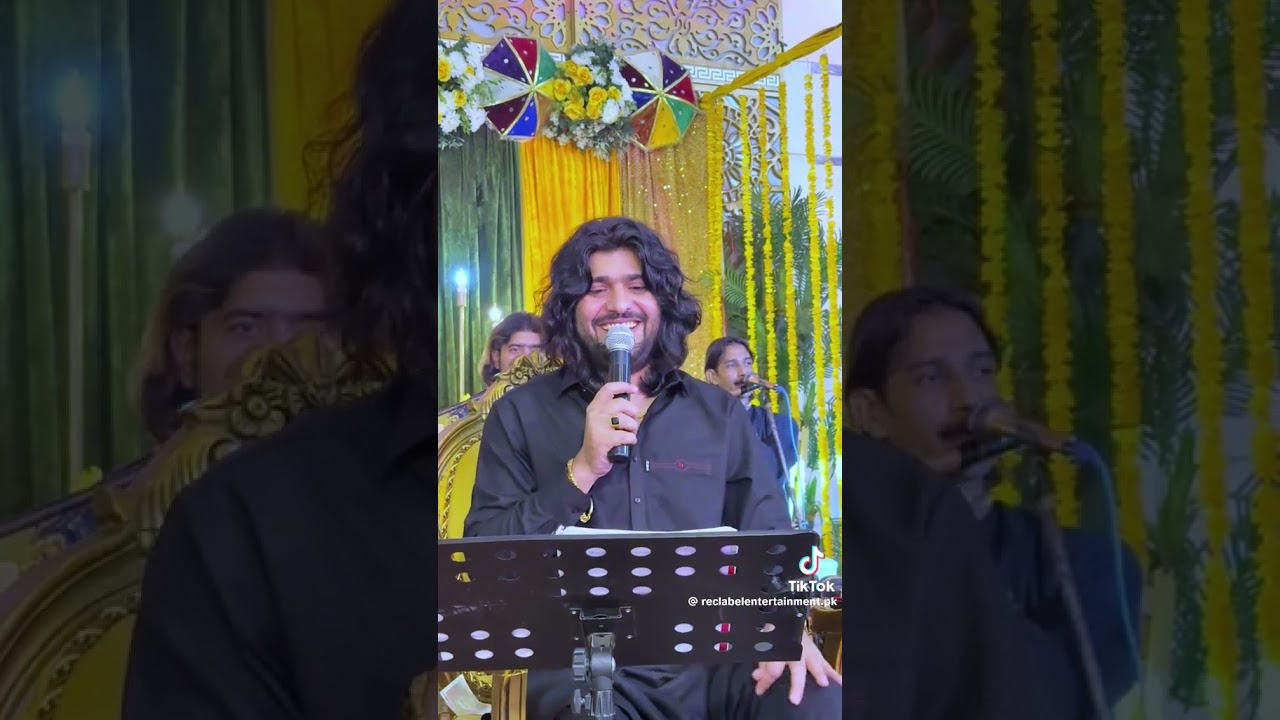 Zeeshan Khan rakhdi ka new song live performance jarur kijiega