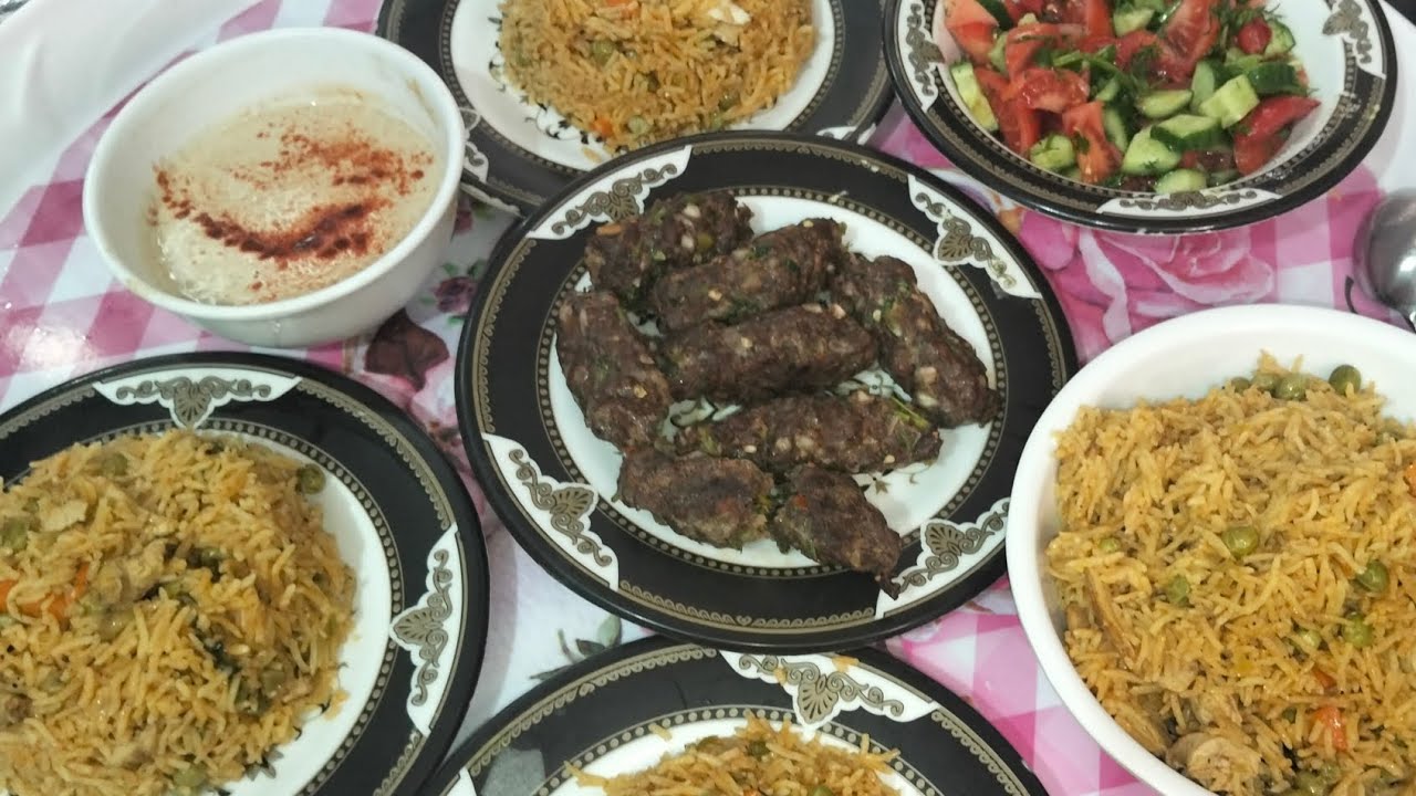 وجبة كاملة: رز بسمتي بالخضار والفراخ مع كفته مشويه 😍👍🏻👌🏻✨💡💯😋🍲🤤🍗