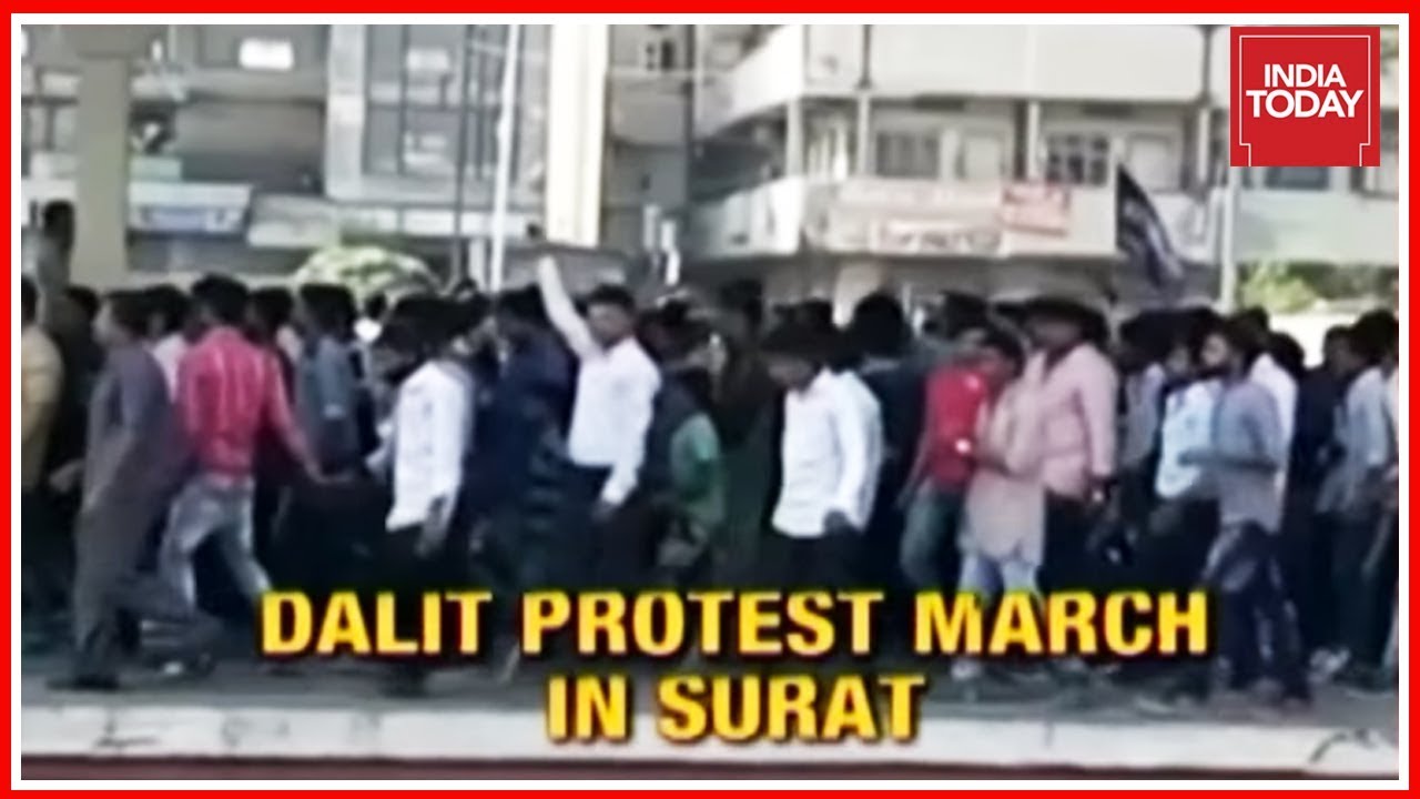 Caste Clashes Spreads To Gujarat, Dalit Protests Outside BJP Office In Surat