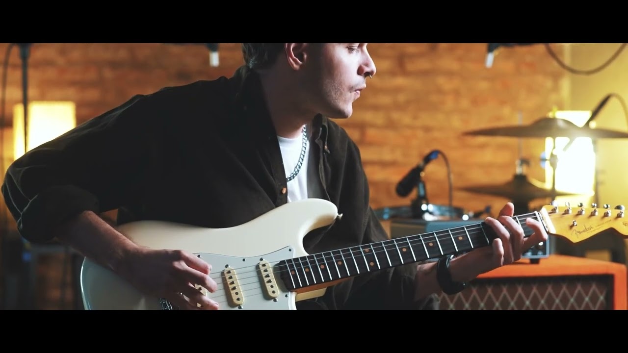 Singletone Amplification Moscow V2 - ft Paco Leiva