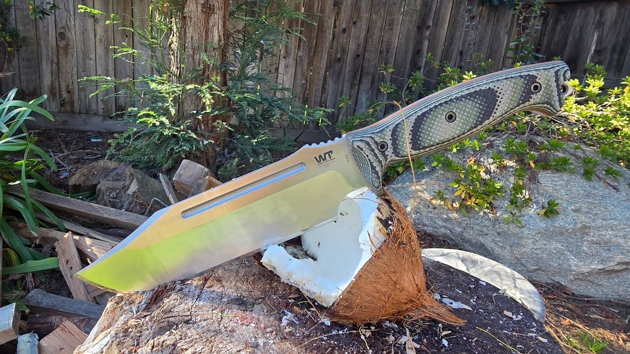 Did Worktuffgear deliver another phenomenal blade with the Commander? Watch the review and decide!